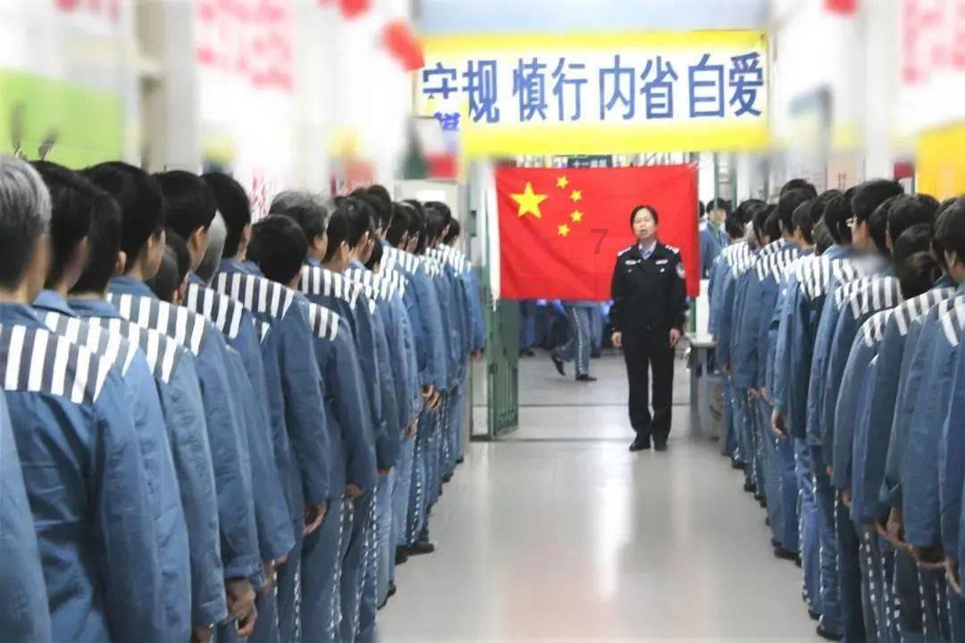 “相约十四冬 共燃冰雪情”——冬运百科之单板滑雪